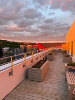 Luxury Penthouse Hot Tub Perfect Eclipse View - 7