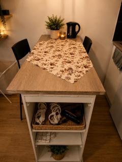Modern Loft Studio with Private Kitchenette & Shower - 4