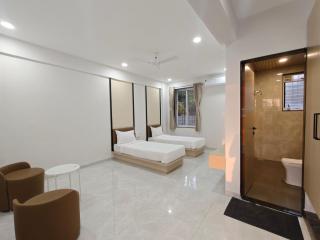 Sukhawan Hotel - 4