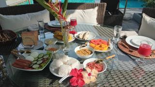 Luxury Pool Villa with Lush Gardens - Staffed - 4
