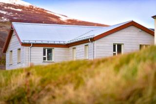 House Vallholt in Grenivík - Waterfront, Private Hot Pot - by Nollur - 9