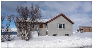 House Vallholt in Grenivík - Waterfront, Private Hot Pot - by Nollur - 7