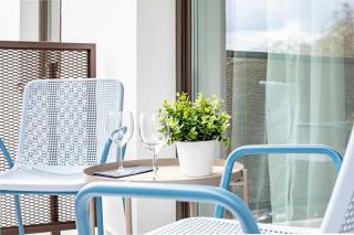 Central - Balcony - Stylish City Sleep - 4