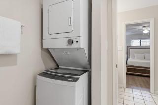 2nd Floor Condo Many Amenities Beach Access Beach Equipment Included - 4