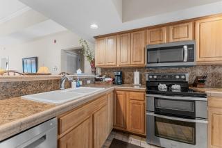 THGL-A5 -Green Mountain Grand Condo - 9