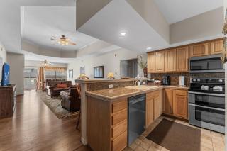 THGL-A5 -Green Mountain Grand Condo - 8