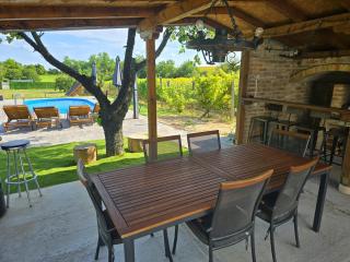 Private Wellness Estate with Pool, Tennis & BBQ by Destination GREEN Croatia - 9