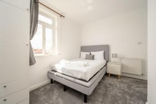 Parkhead 2 Bedroom Apartment - Edinburgh - 5