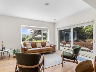 Owen Glen Cottage - 7