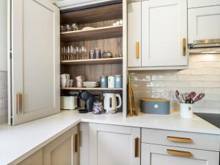 Owen Glen Cottage - 9