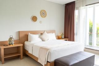 Kirei Mountain View Villa 7 Bedrooms With a Private Heated Swimming Pool - 2