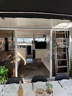 Stay on Large Motorboat with view to Kronborg - 7