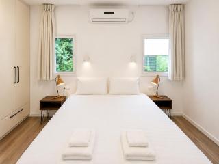 Spacious Quiet 2BR & Parking City Center by FeelHome - 6