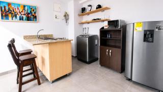 La 70, Laureles Condo, Cold AC - 4