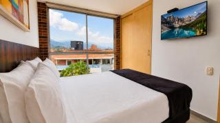 La 70, Laureles Condo, Cold AC - 5