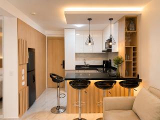 Exclusive Apt South Cali 11th Fl 5 min Mall Plaza - 6