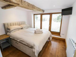 Netherend Barn - 3