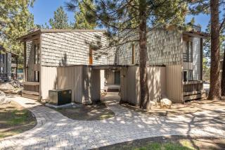 Cozy Stay for 7 w Pool Hot Tub & Easy Access - 8