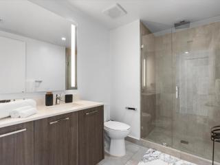 29th floor Luxury Studio Suite City views Downtown Miami - 4