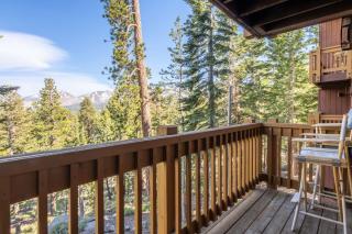 Chic 2 BDR w Mtn Views Pool Hot Tub & Tennis - 0