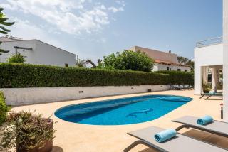 Magdalena 3 bedroom villa, Cala Blanca - 2