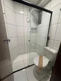 Quarto com Ar Condicionado e banheiro no centro - 6