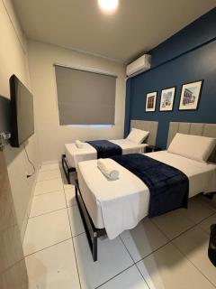 Quarto com Ar Condicionado e banheiro no centro - 1