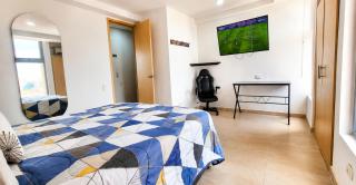 Laureles Deluxe Apartment in the Medellin sky - 4