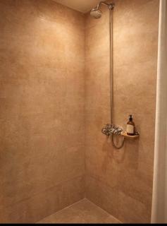 Mirage , 1 BHK , Self Check IN , MM Alam Gulberg - 5