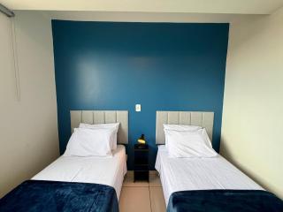 Apto com 2 quartos e A/C no Centro - 2
