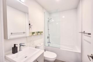 Executive Class Apartments with Gym VIP & Students in Downtown MTL Dawson Concordia Mcgill - 4