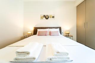 Selene Nea Peramos - Private Parking - Sleeps 8 - 2