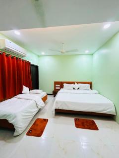 Hotel shri radhe krishna nai sadak ujjain - 5