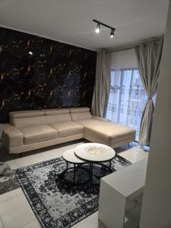 The Blyde Lux Apartment - 2