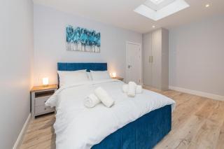 Cosy Flat with Patio in Town Centre Walk to Shops - Pass the Keys - 7