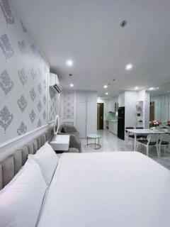 STUDIO GH6,POOL,SAUNA FREE VINHOMES GRAND PARk - 6