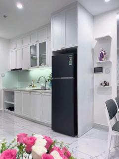 STUDIO GH6,POOL,SAUNA FREE VINHOMES GRAND PARk - 3