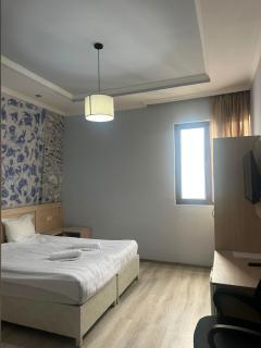AKMAN SWISS HOTEL, Batumi - 1