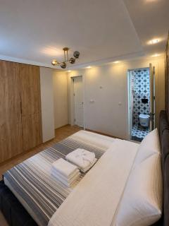 Cherry Guesthouse - 1
