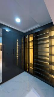2bedroom velvet apartment 24hrs light and wifi - 6