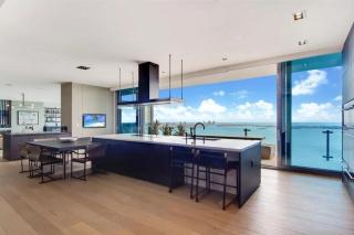 Exclusive Waterfront Residence in Brickell - 1