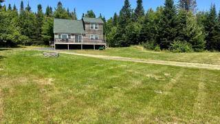 Moosehead State of Mind, 3BR Cabin with Mtn Views & Deck - 8