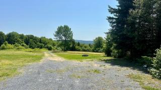 Moosehead State of Mind, 3BR Cabin with Mtn Views & Deck - 4