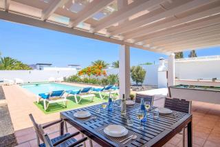 Villa Lomo Blanco by Villa Plus - 3
