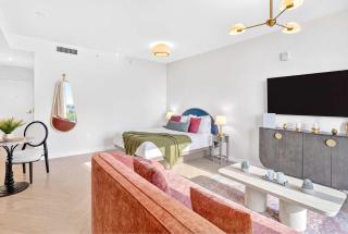 Luxury Wynwood Studio with Pool Gym & NoMad Bar - 3