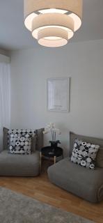 Cozy Nordic Nest - Central Location - 7