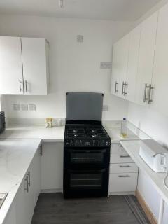 2 Bed House near Birmingham Airport and NEC - 9