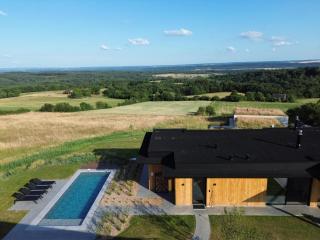Oakstone Lodge- Gite avec Jacuzzi Piscine et Sauna - 9