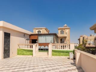 Spacious 2BR Retreat Garden & BBQ New Cairo 1 - 4