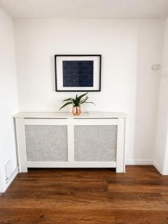 Stylish 3 Bed house Contractor Friendly Free parking & Wifi - 1